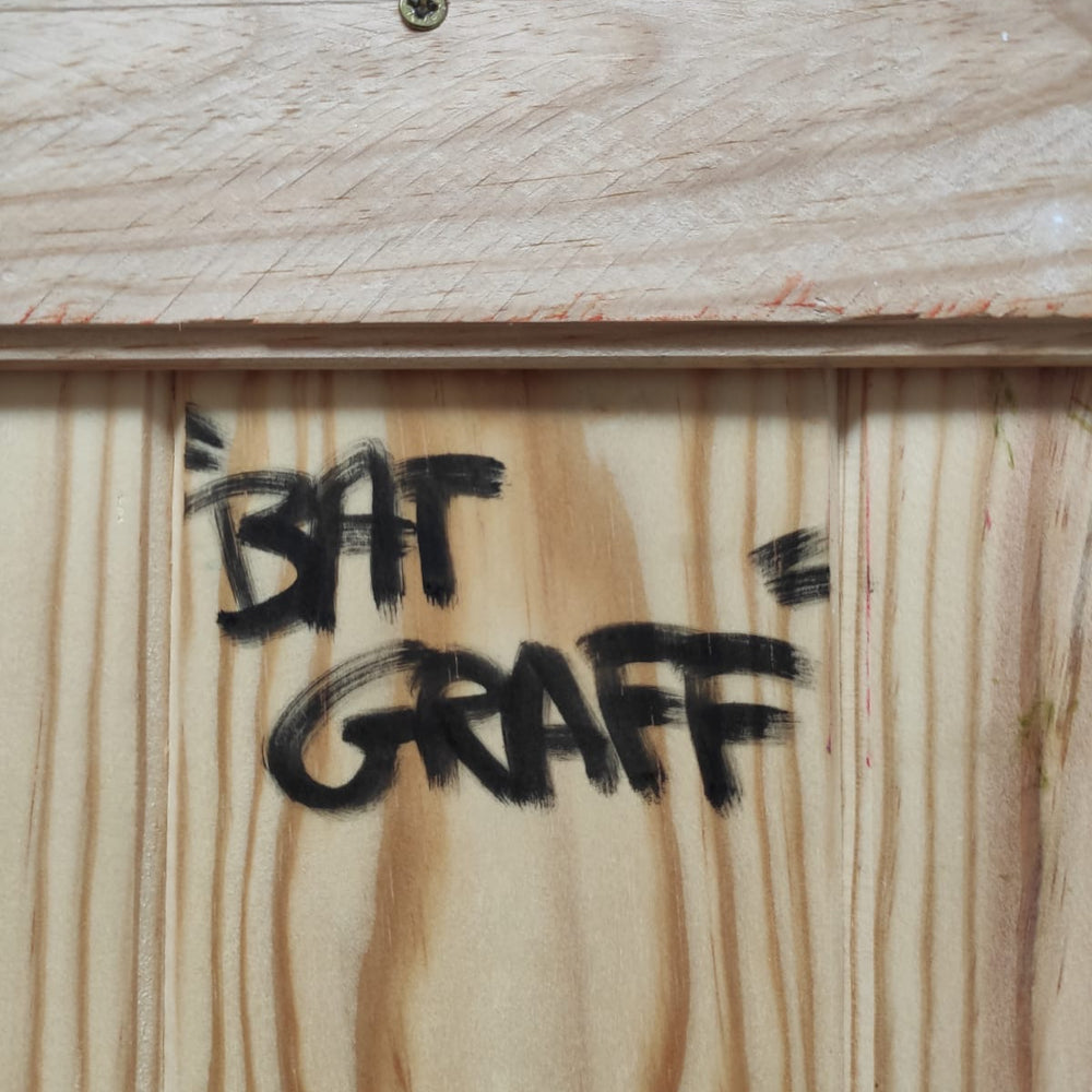 
                      
                        Bat Graff by Daru
                      
                    